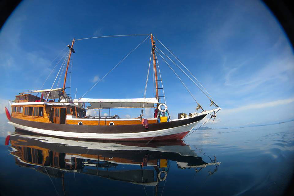 Kira Kira — Smart Dive Phinisi charter in Raja Ampat
