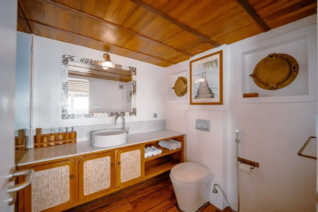 Rascal — charter yacht in Raja Ampat