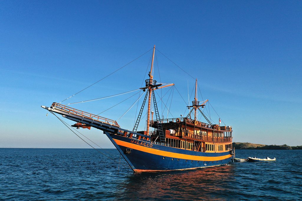 Malaillo — Premium Phinisi available for charter in Raja Ampat