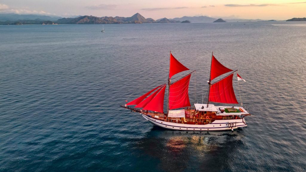 Supraba — Luxury Phinisi available for charter in Raja Ampat
