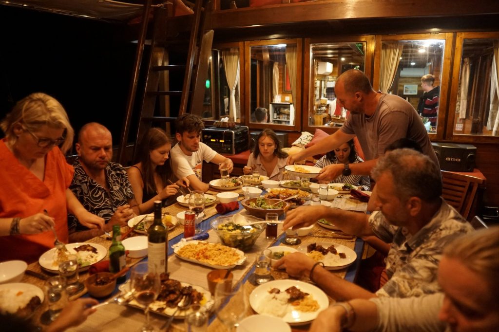 Supraba — Luxury Phinisi charter in Raja Ampat
